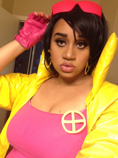 beakiddo:  I attended Amazing Las Vegas Comic Con on Saturday. If you took pictures of me as Jubilee please tag beakiddo on tumblr or madamgarza on instagram. Thank you. 