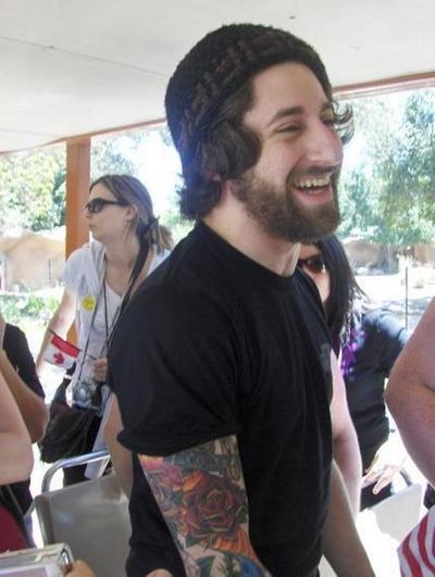 andyandthedads:  joe trohman has the cutest smile  i mean  look at it       joe trohman