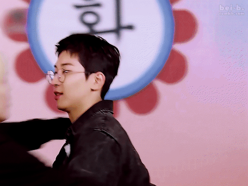Wonwoo Being Physically Affectionate With His Fun-sized Friends