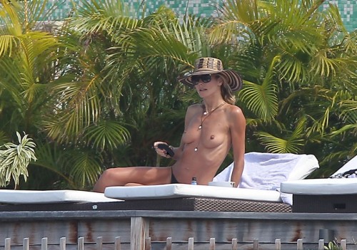 shagzoehard:  Heidi klum