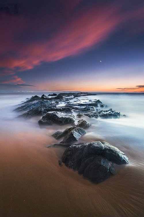 sundxwn:  Venus’ hour by Alonso Diaz 