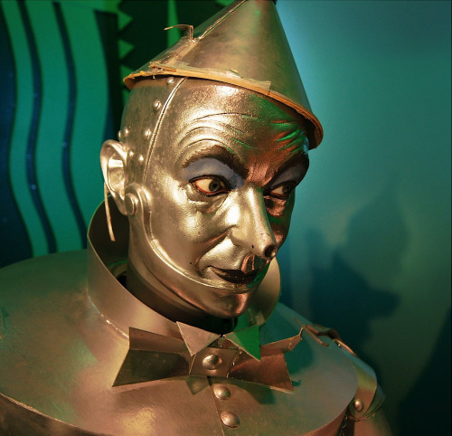 midcenturymodernfreak:  The Tin Man | Louis Tussaud’s Palace of Wax Museum, Grand Prairie, Texas - Via: 1 | 2