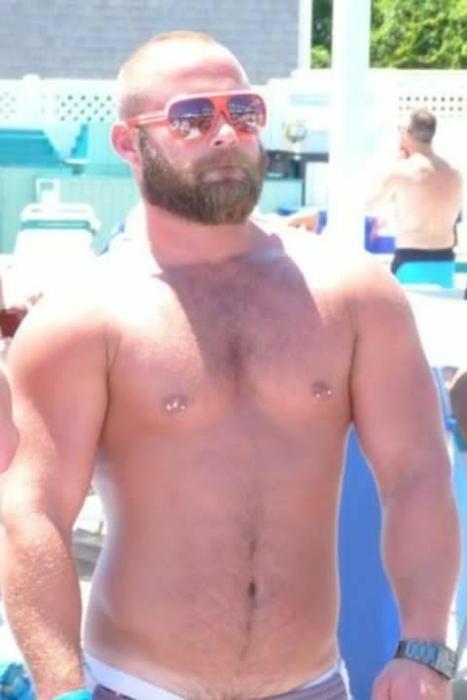 fuckyeahdaddies:  Loads of Daddies at Fuck Yeah Daddies.Click Here to Follow Fuck Yeah Daddies.