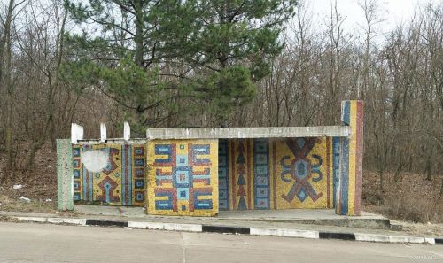 socialistmosaics:Bus Stop, no 91, Moldova, built in the late 70-s © BACUwww.instagram.c