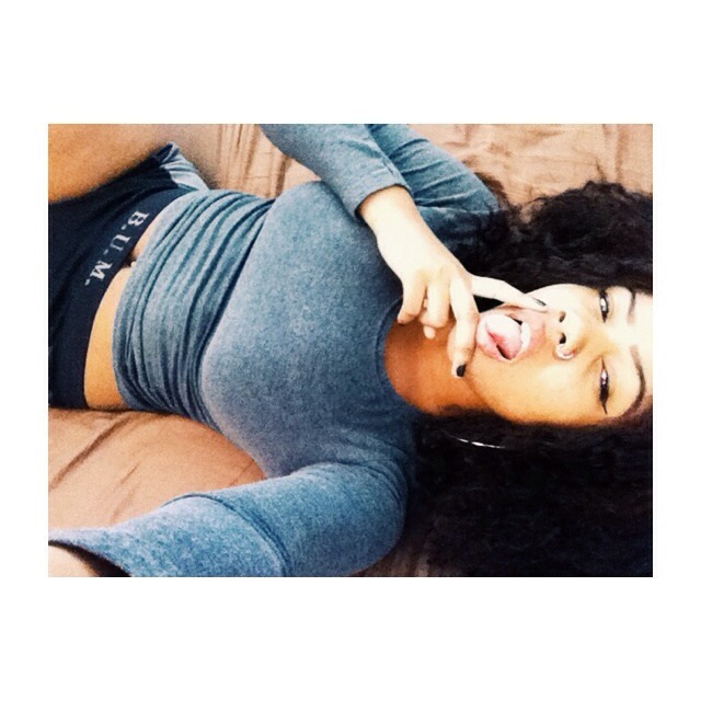 the-trill-ionaire:  worldsbaddest:  0___0world’s baddest females here!  ♚ Live
