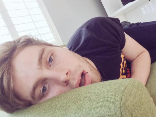 hotdamn5sos:@Luke5SOS: When you don’t know what is even happening anymore