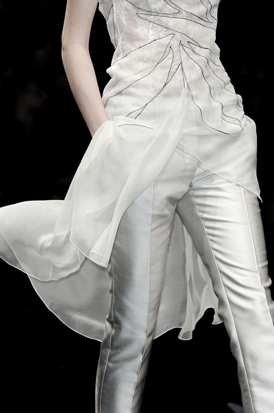 nastyvogue:  —- Alberta Ferretti Spring 2013 