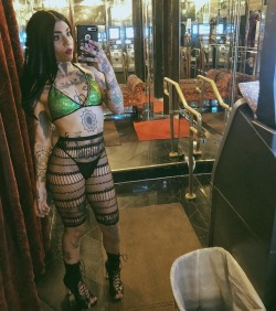 stripper-locker-room:  https://www.instagram.com/daizee_xox/