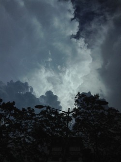 brlseis:the clouds were rlly cool today