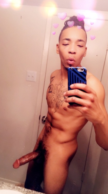 brodickhung:  GET THIS DICK IN YA…YOU AND YA BITCH🤪