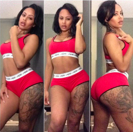 gurillaboythamane:  toomanywomenz:  Game 7 Tits & Ass. Enjoy.   SO SEXY SO PRETTY