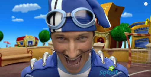 robbeerotten: vaginal-dysfunction:  robbeerotten: rise i want sportacus to grab my ass   ;););););;)