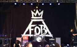 memphismae:  Saw fall out boy tonight!