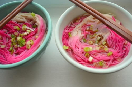 foodffs:Ombre Noodle SoupReally nice recipes. Every hour.