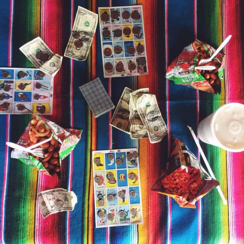 M&TC:Weekend vibes #loteria #botanas