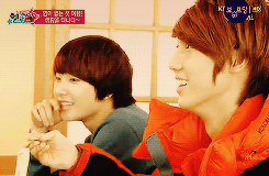 hongwapoop:  Youngmin being a pervert      