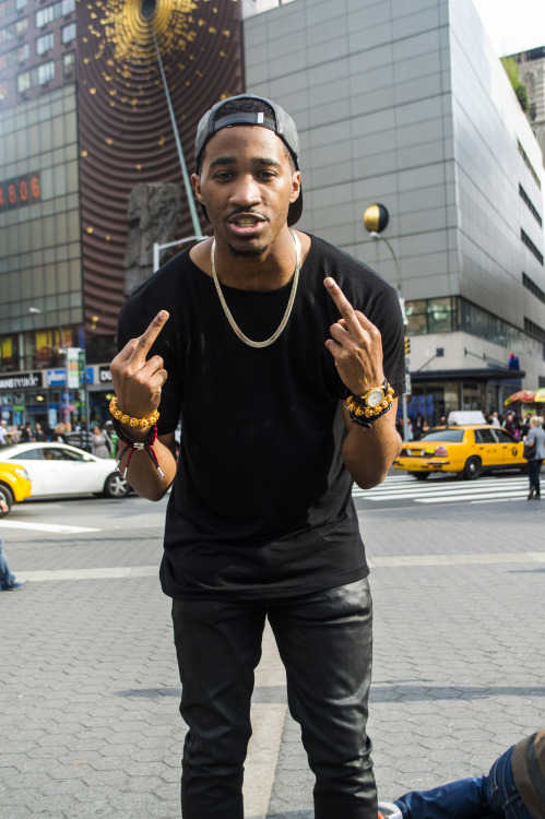 deycallmetrey:  Me by Troy 