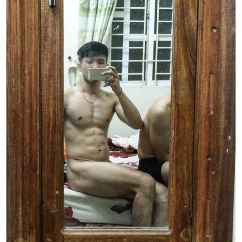 duyanh1109:  vietmalebeauty:  aznboysparadise:  IG: thanhphat03  Thanh Phat  Đẹp dữ thần