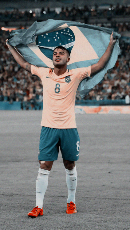 Lockscreens: Rafinha Alcantara || asked by anon