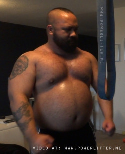 bigdrmr:  real-thick:  Video Link: Powerlifter Flex: Chest and Triceps Pump  Woof! Beefy with a belly!