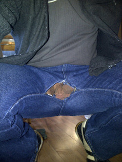 menexposing:  Like I like my jeans… ready