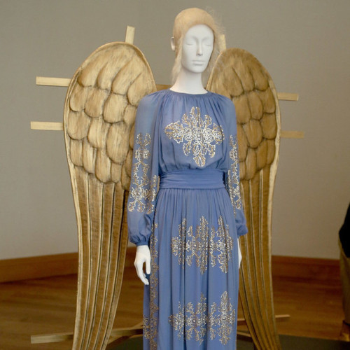 thefashioncomplex:Fashion on display at the Heavenly Bodies: Fashion &amp; the Catholic Imaginat