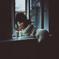 romanticandnaughtysoul:  waiting for you