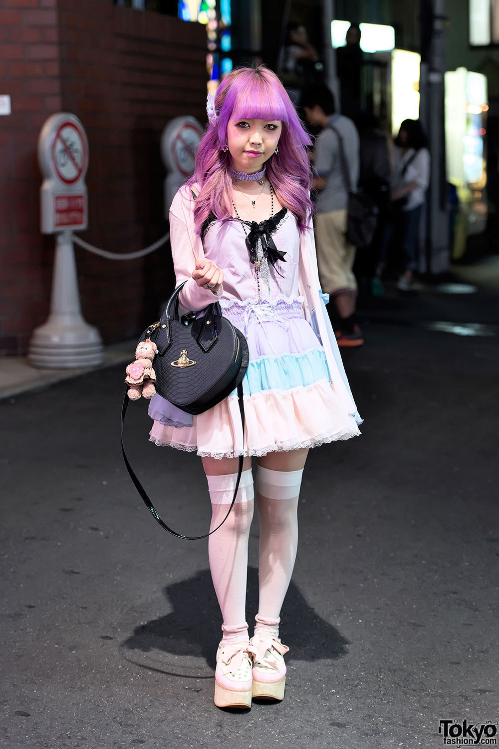 tokyo-fashion:  Moko from Hong Kong on the street in Harajuku w/ pink hair, Lunatic