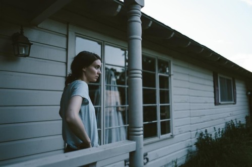 roondoggs - Rooney Mara behind the scenes of A Ghost Story...