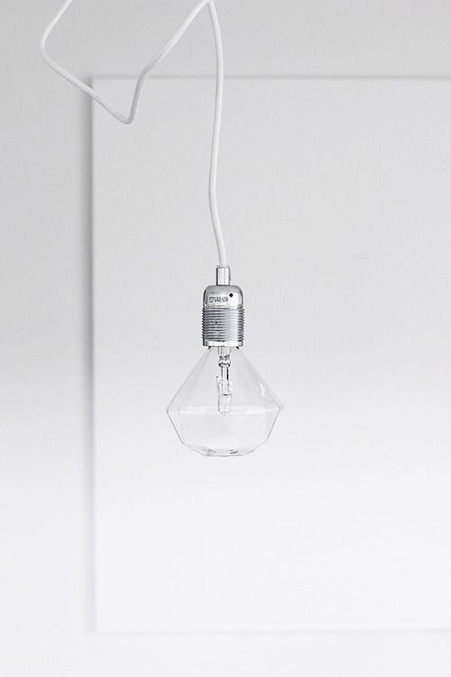 maisonlepothe:  SUPREME MINIMALISM
