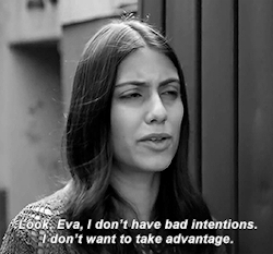 youlooklikearealbabetoday:  I know Val is very naive and she sometimes lives in her wonderland world, but not me. I’m her big sister and I will always be here to protect her from people like you.