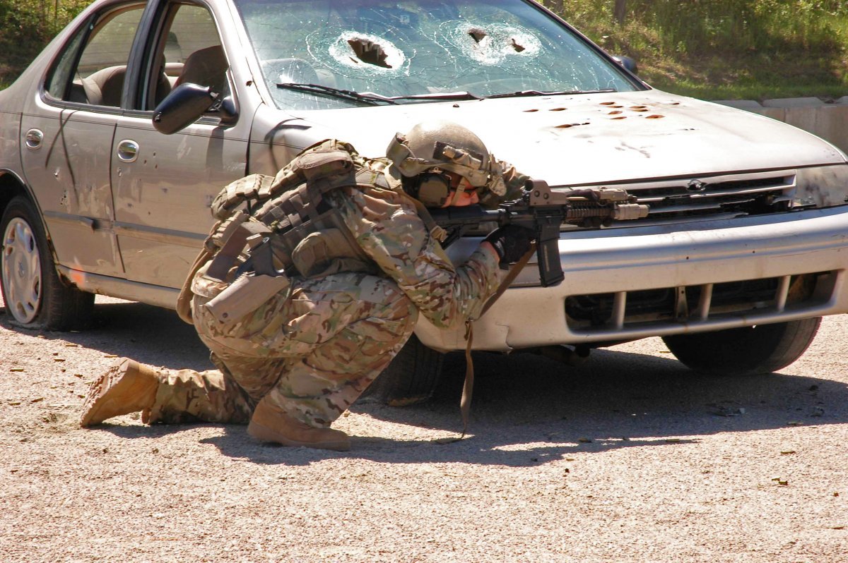 45-9mm-5-56mm:   house-of-gnar:  US Army Special Forces - Green Berets Credit :