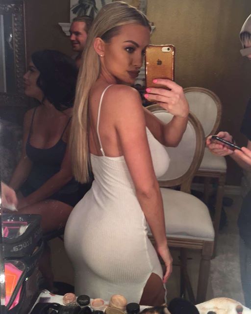 paynebz: thebiggest1:  Lindsay Pelas  Wow 