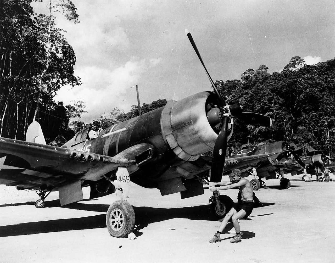 usaac-official:F4U-1 Corsairs of VMF-222 on the Solomon Islands, 15 January 1944. 