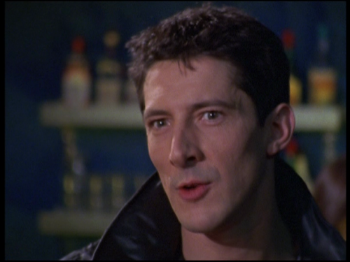 Methos screencaps * just some random picturesLow on spoons tonight, so you get a totally themeless s