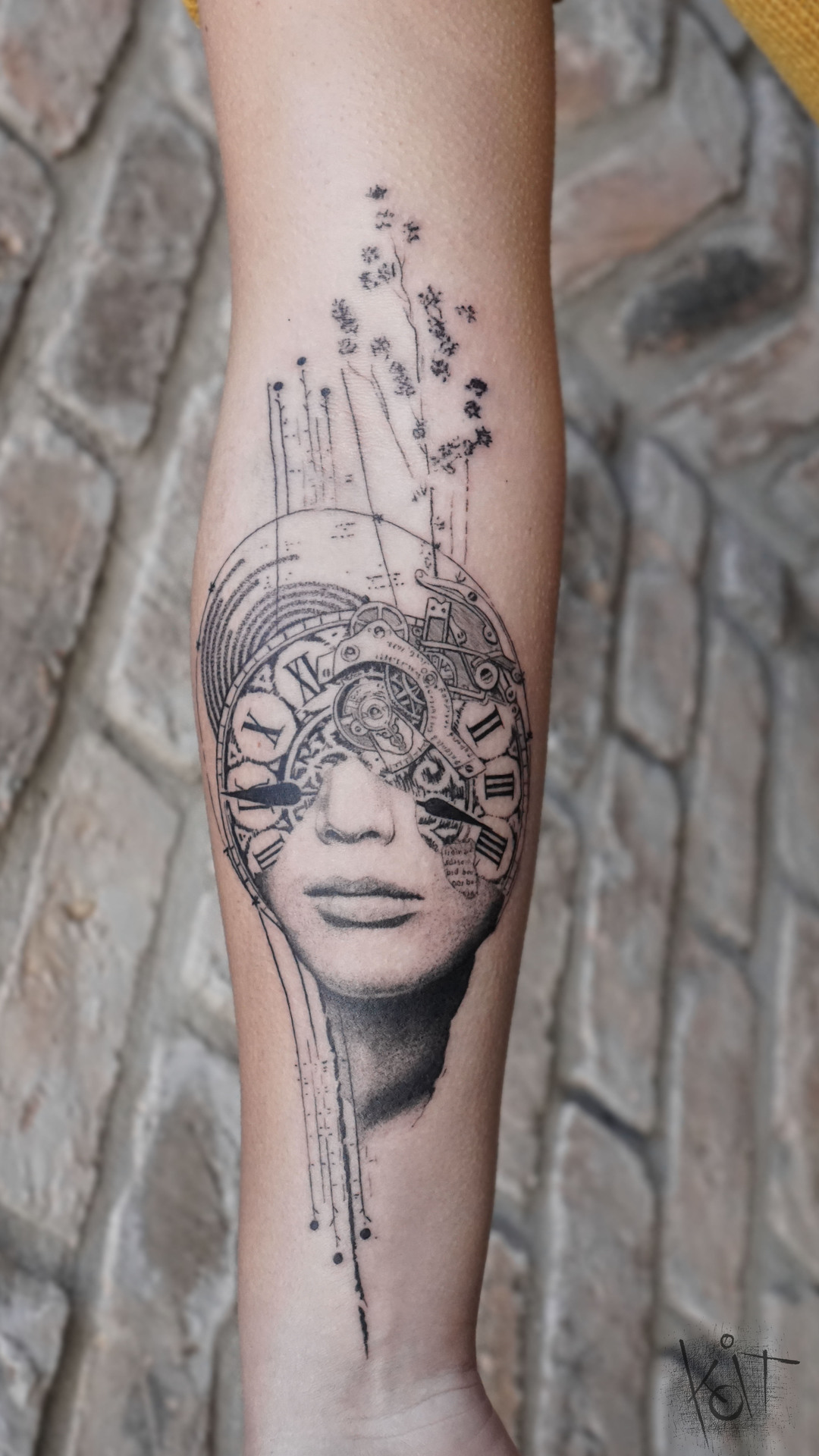 Tattoo by delartouducochon  wwwEQUILΔTTERΔcom  Equilattera   Watch tattoos Timeless tattoo Clock tattoo