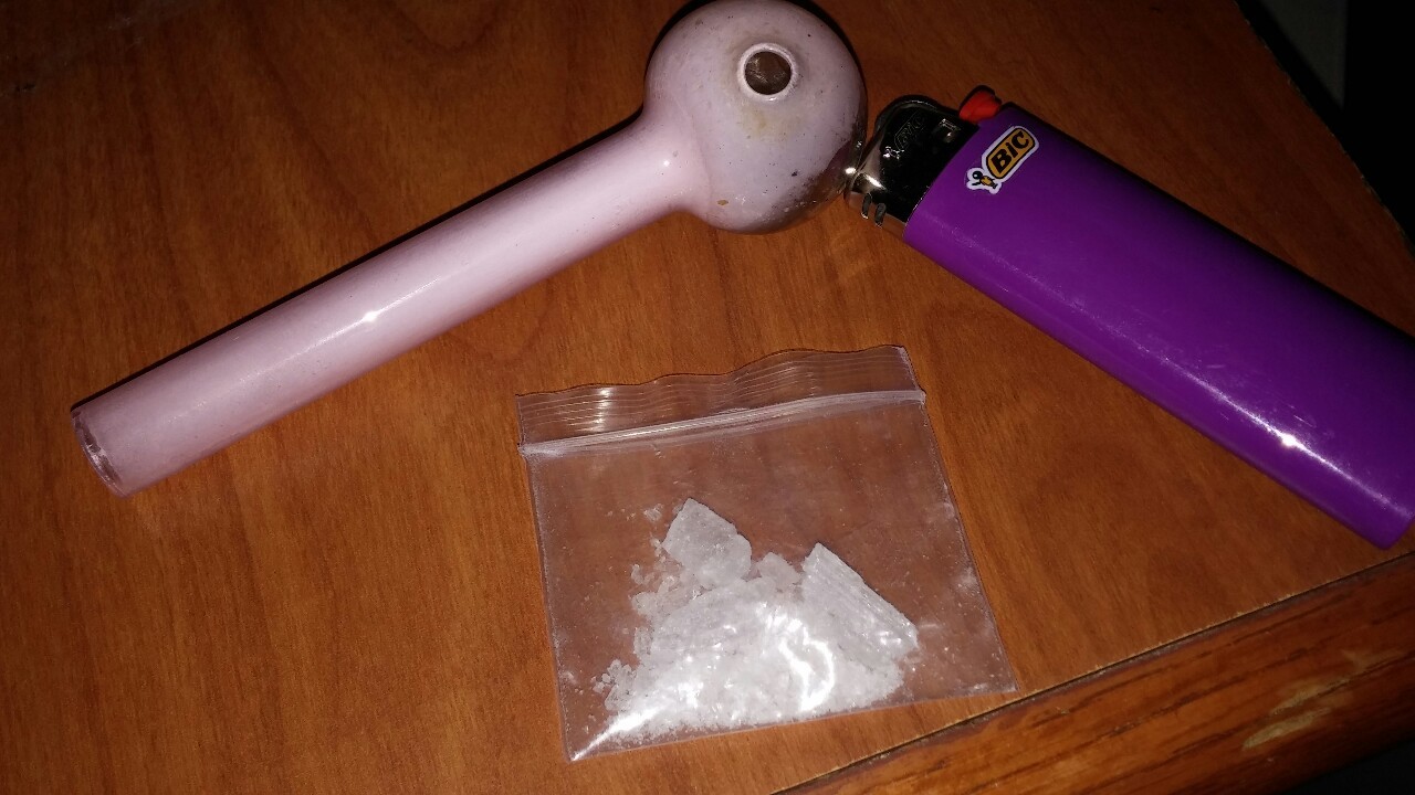 ksblkhole4whtsir:  Alright, it’s Tuesday 🌙 night and time to blow some ☁ clouds