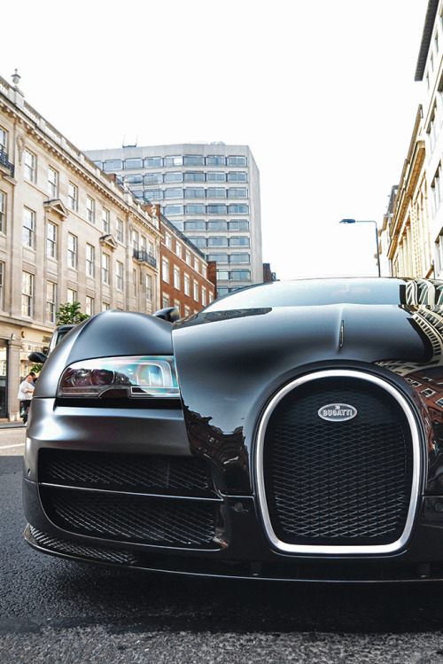 hyper-caine:  London’s finest. | © | HC 