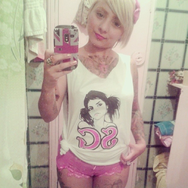 eliona-suicide:  My sister @ohnop0lly send me this beautiful shirt ♥ #suicidegirls