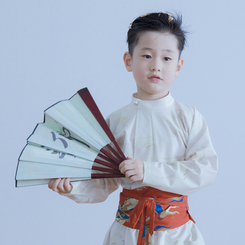 hanfugallery:Traditional Chinese hanfu for children by 彧卿轻奢