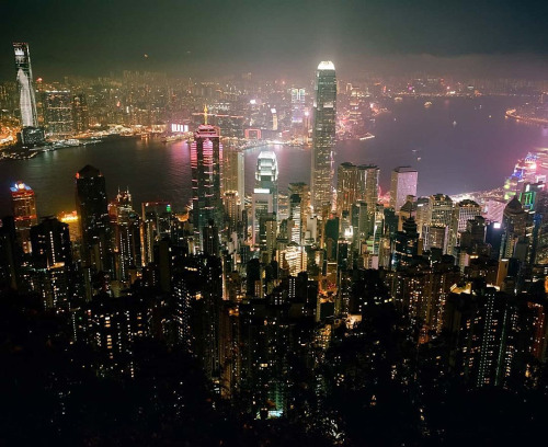 infected:The Peak, Hong Kong, photo by Yannick