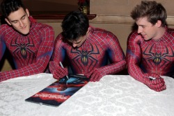 mensbuttsandass:Adam Roberts was Spiderman on Broadway, 