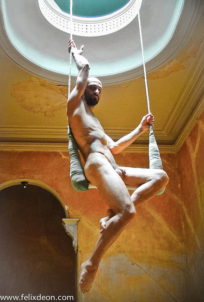 Jaiar and the Nude Trapeze (by felix_deon)