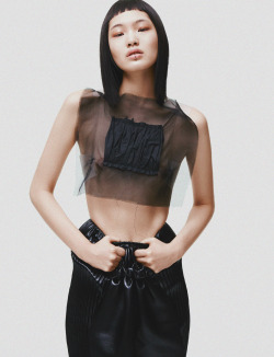 sfilate:  Chiharu Okunugi in The Right Face at the Right Time photograhed by Daniel Jackson for i-D, Pre-Spring 2014 