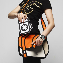 blinkingkills:  mayahan:  Cartoon Handbags