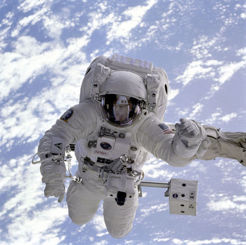 Mission Specialist Michael Gernhardt during an EVA on STS-69