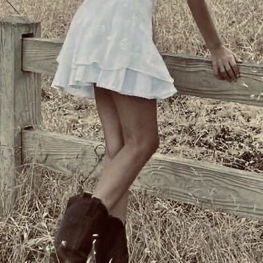  🐇𝒯ℯ𝓁𝓁 𝒽𝒾𝓂 𝓉𝒽𝒶𝓉 𝒽𝒾𝓈 𝒸ℴ𝓌𝑔𝒾𝓇𝓁 𝒾𝓈
