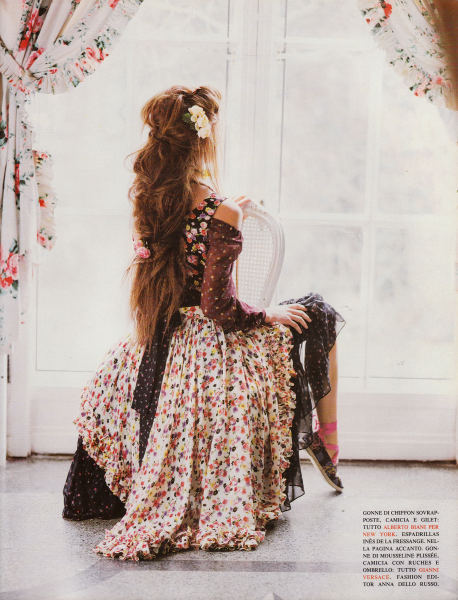 80s-90s-supermodels:  “Flowers Allure”, Vogue Italia, April 1993Photographer :