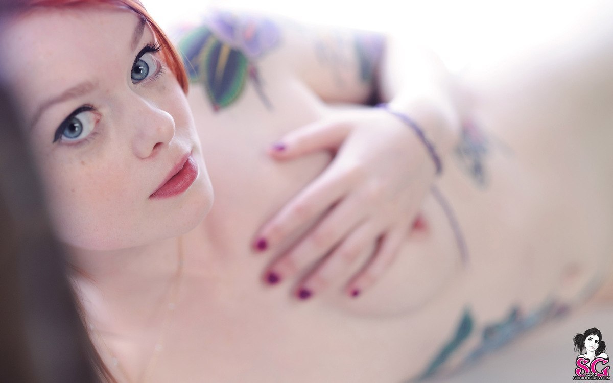 lass-and-suicide:  Lass “Window Bathing” for Suicide Girls