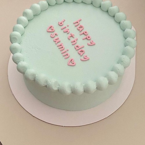 cute minimalist korean minimalist cake